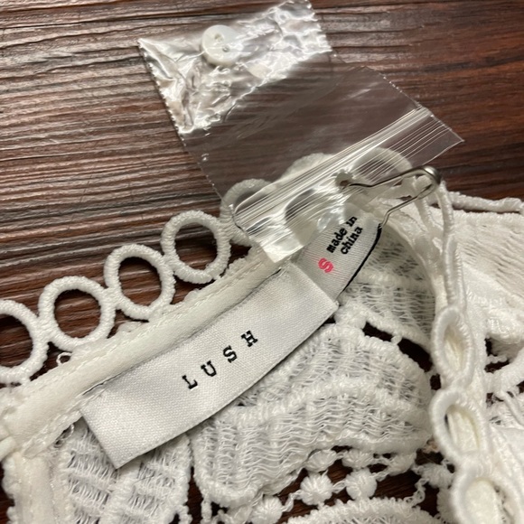 LUSH Baby Blue and White Lace Skirt and crop top! New. - Picture 7 of 13